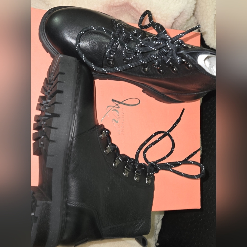 Her by Anthony Veer Sophia boots